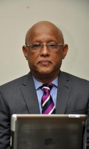 Luis Lora.
