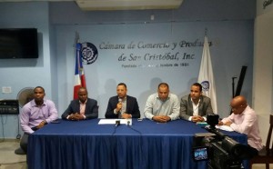 Directivos de la Cámara de Comercio de San Cristóbal que preside Emmanuel Junior Dionicio.