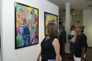Visitantes del Centro Cultural Banreservas.