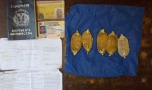 Droga encontrada en estómago del dominicano.