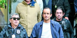 Marcelo Odebrecht (inferior derecha), exdirector de Odebrecht, S.A., y Otavio Márquez Acevedo, gerente general de Andrade Gutiérrez, S.A., (segunda fila, izquierda).