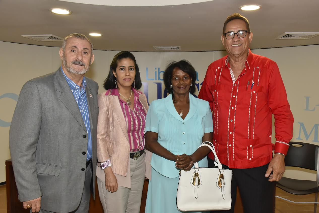 Jaime Casanova, señora de Casanova, Sonia de Ramírez y José Ramírez (Niño)