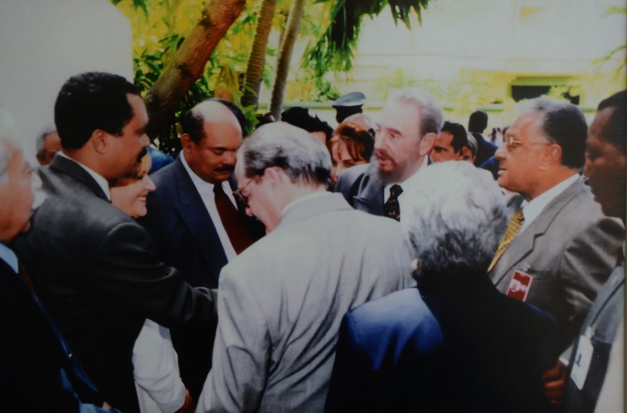 Fidel con Gutiérrez Félix a su izquierda