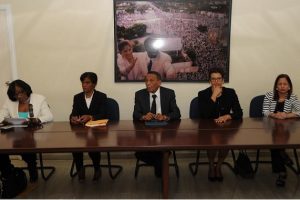 Los integrantes del tribunal disciplinario del PRD son Rafael Vasquez Paulino, presidente; Digna Yan Severino, vicepresidente; María Sánchez, secretaria; Carmen Aleida García y Elsida Díaz, miembros.