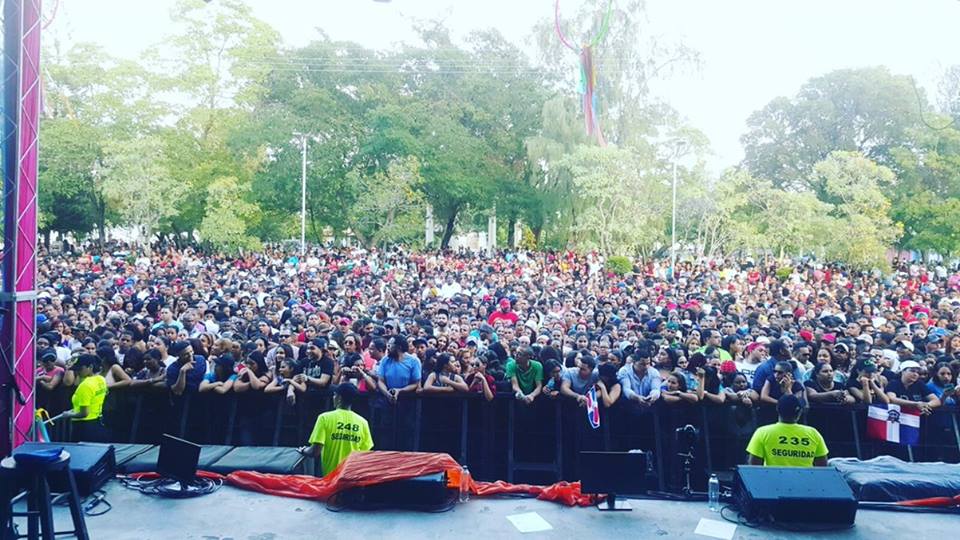 El público asistente al concierto de Baní.